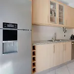 Harmony House Apartment *